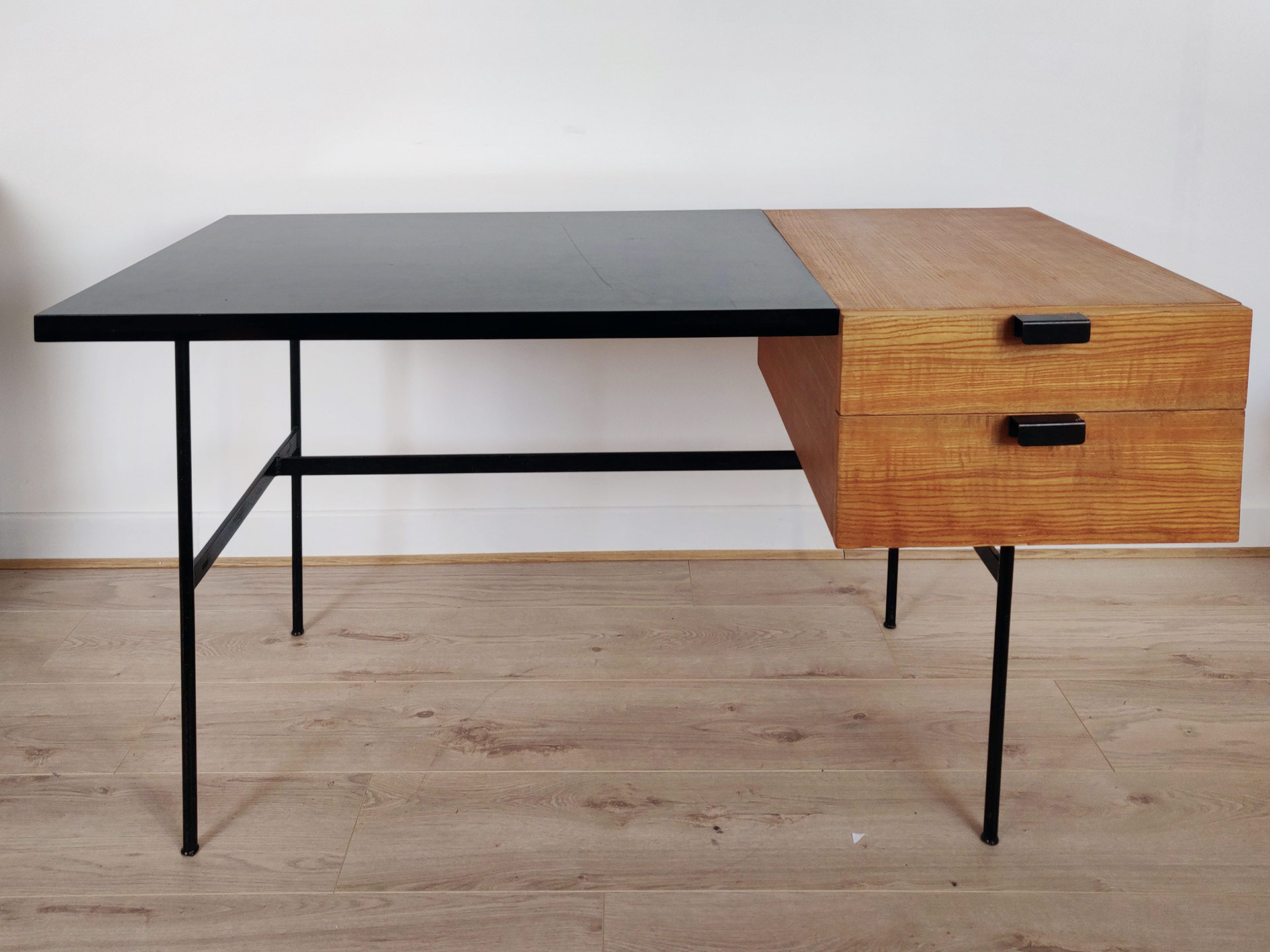 Bureau d'étudiant de Pierre Paulin pour Thonet c. 1961